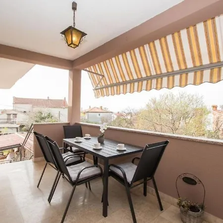 Διαμέρισμα Neue In Mit Terrasse Ουμάγκ